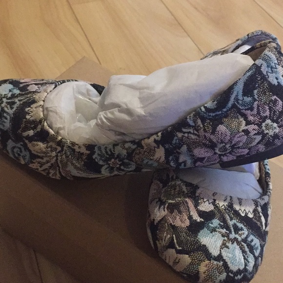 Flats - Picture 3 of 4